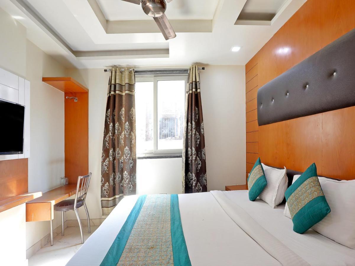Tashkent Palace - Budget Friendly - By La Exito Hotels New Delhi Exteriör bild